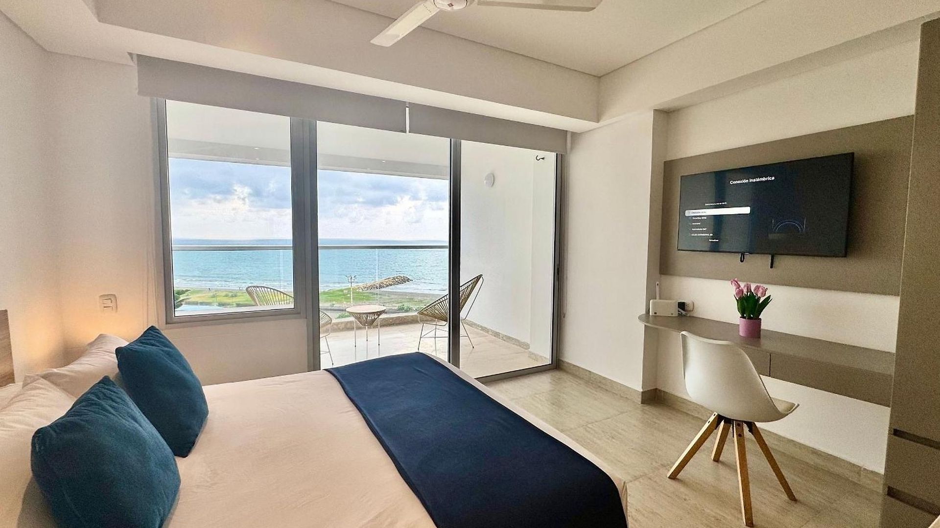 Loft Vistas Mar. Crespo Piscina Y Jacuzzi *
