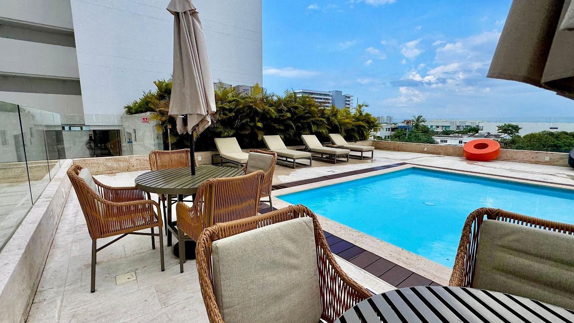 Loft Vistas Mar. Crespo Piscina Y Jacuzzi *