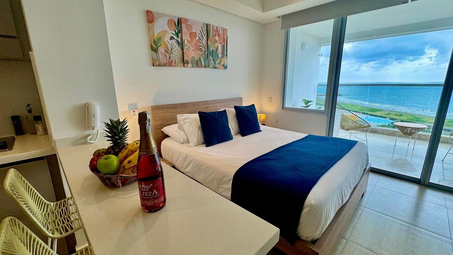 Loft Vistas Mar. Crespo Piscina Y Jacuzzi *