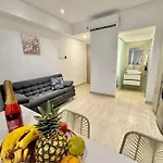 Loft Vistas Mar. Crespo Piscina y Jacuzzi